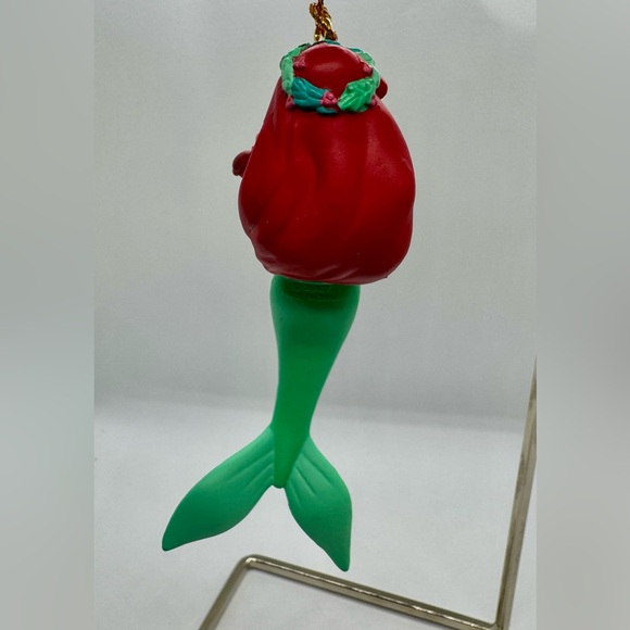 Disney’s Little Mermaid Ariel with Sebastian ornament - Picture 3 of 3